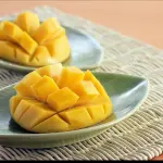Tagliare un mango: tecnica, manualità e attenzione alla maturazione del frutto