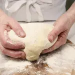 Lievito madre: preparazione e mantenimento per un uso consapevole e stabile nel tempo